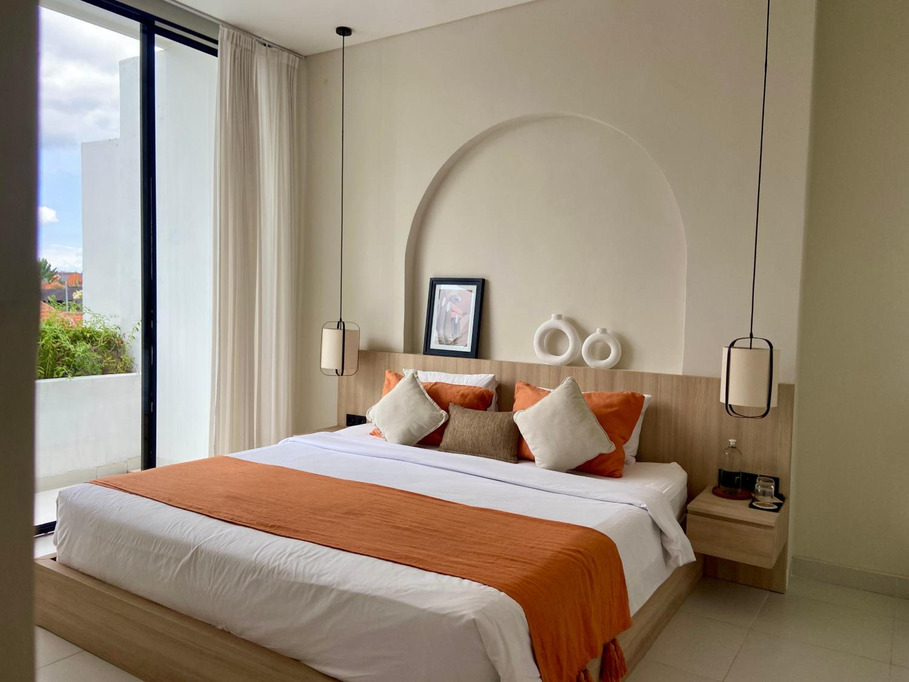 Chic Mediteranean 2 BR Villa w private pool Canggu view 4