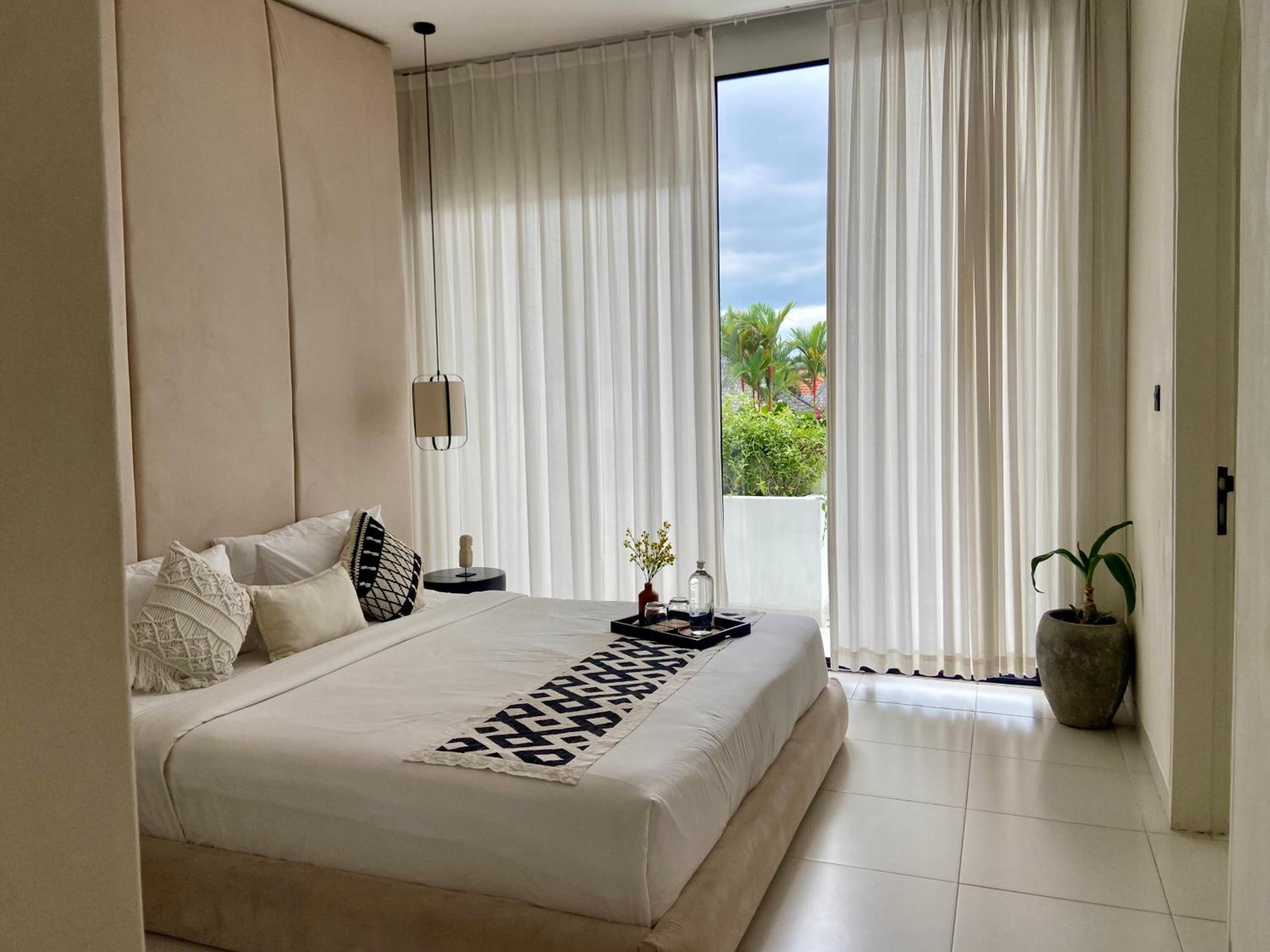 Chic Mediteranean 2 BR Villa w private pool Canggu view 5