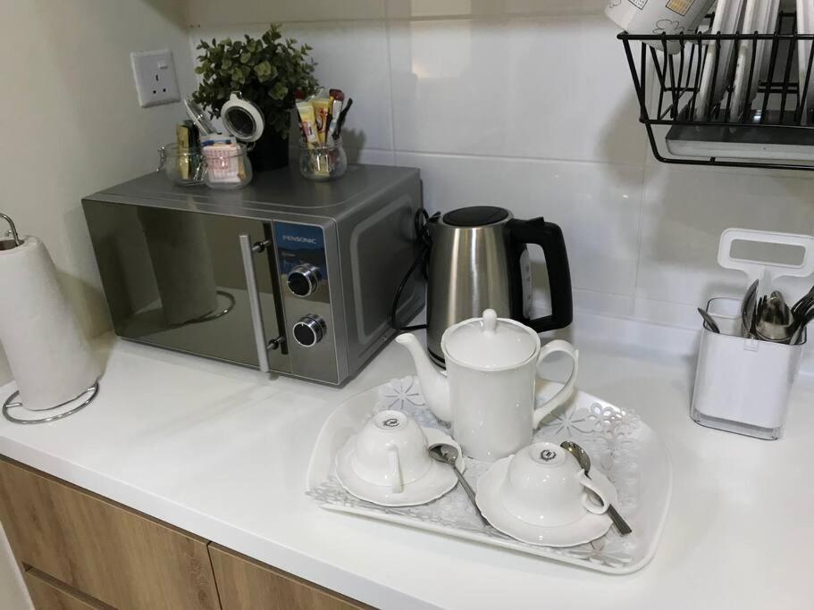 Elegant & Cozy- Studio Unit at MesaMall view 4