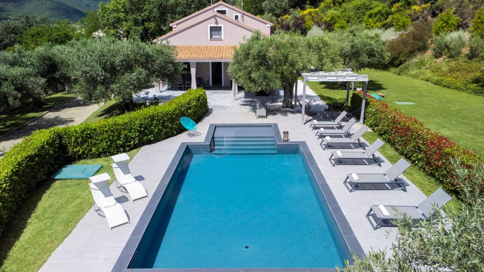 VILLA DELLE GINESTRE 9&2, Emma Villas