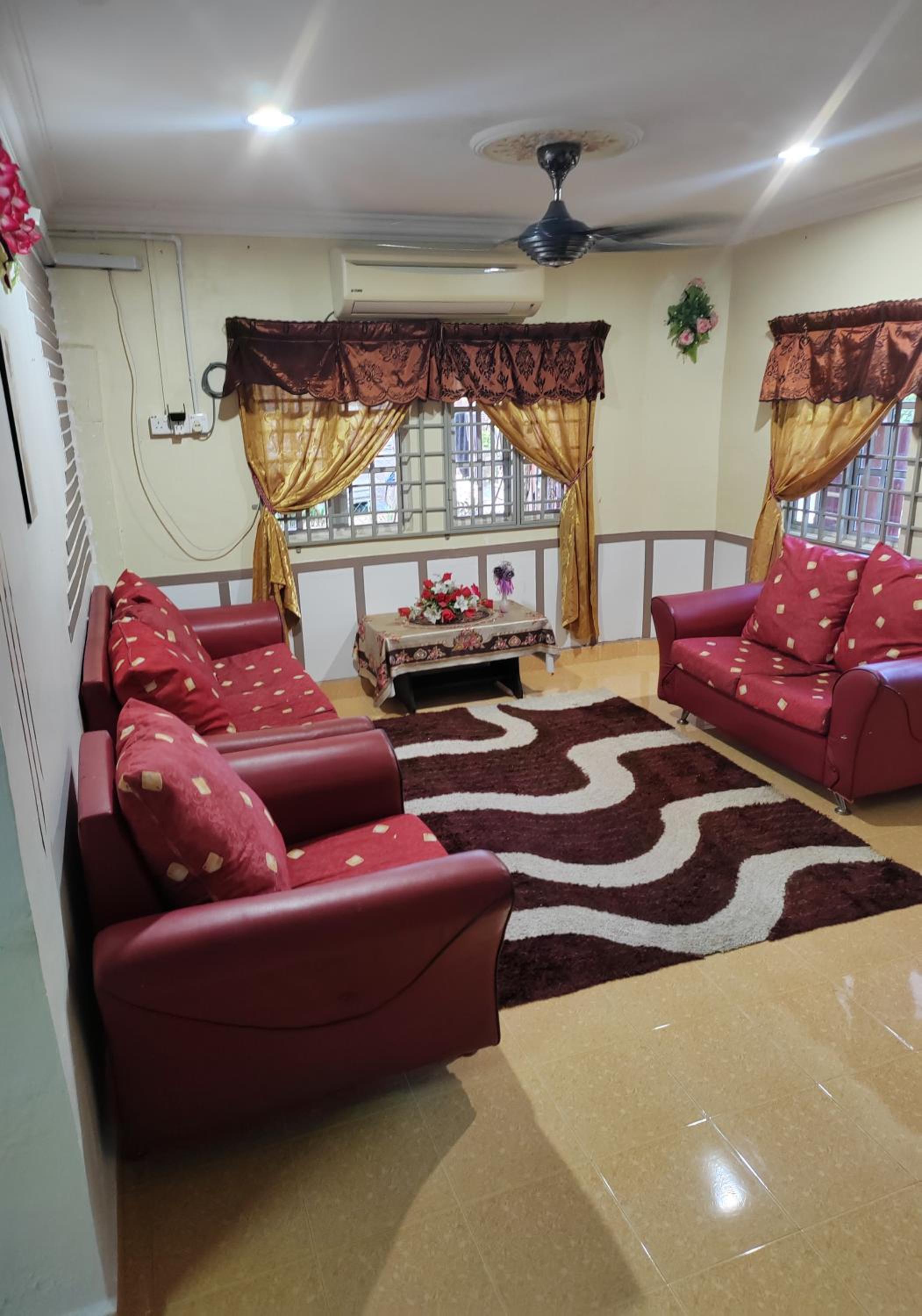 Iltizam Homestay