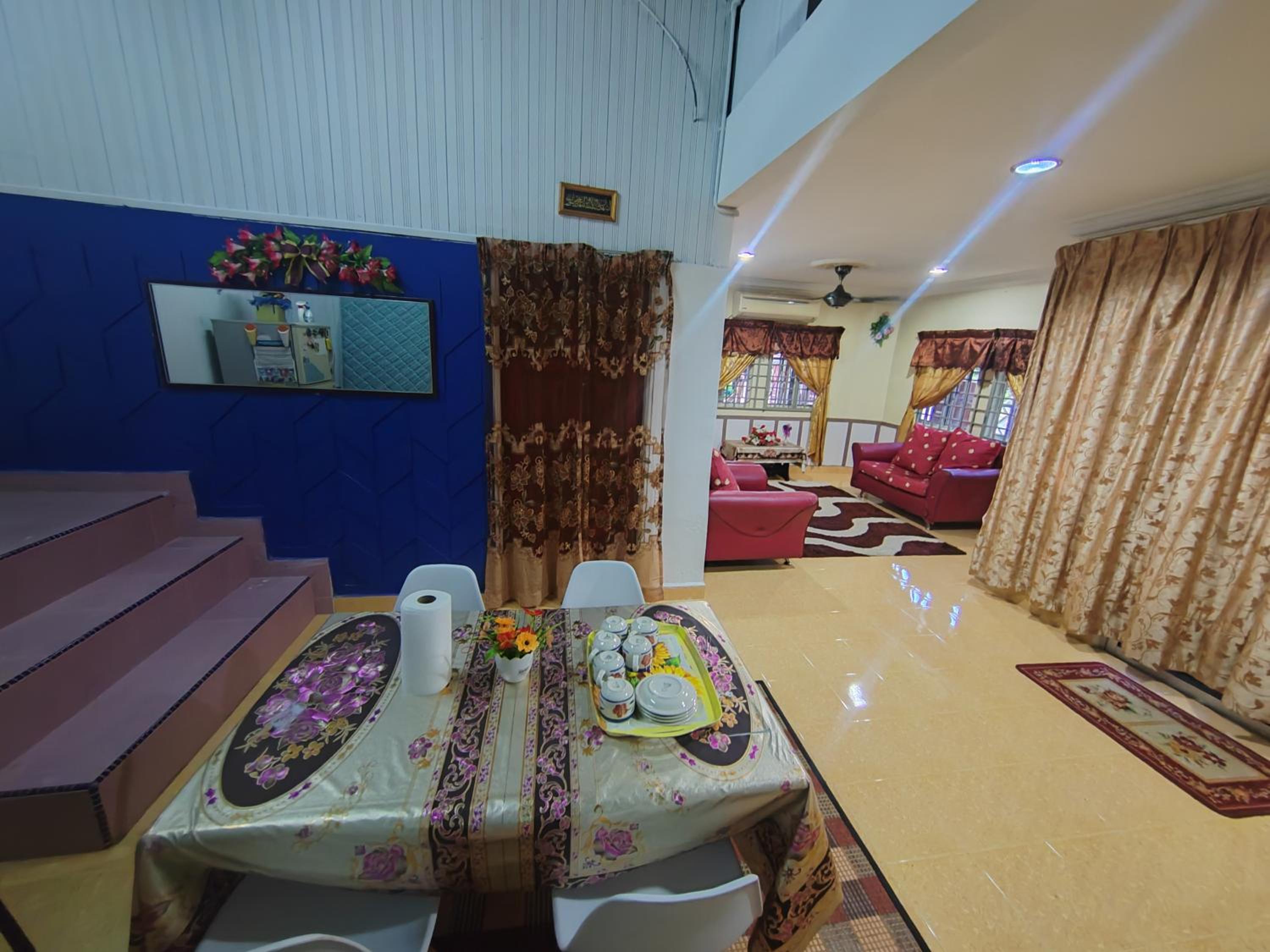 Iltizam Homestay