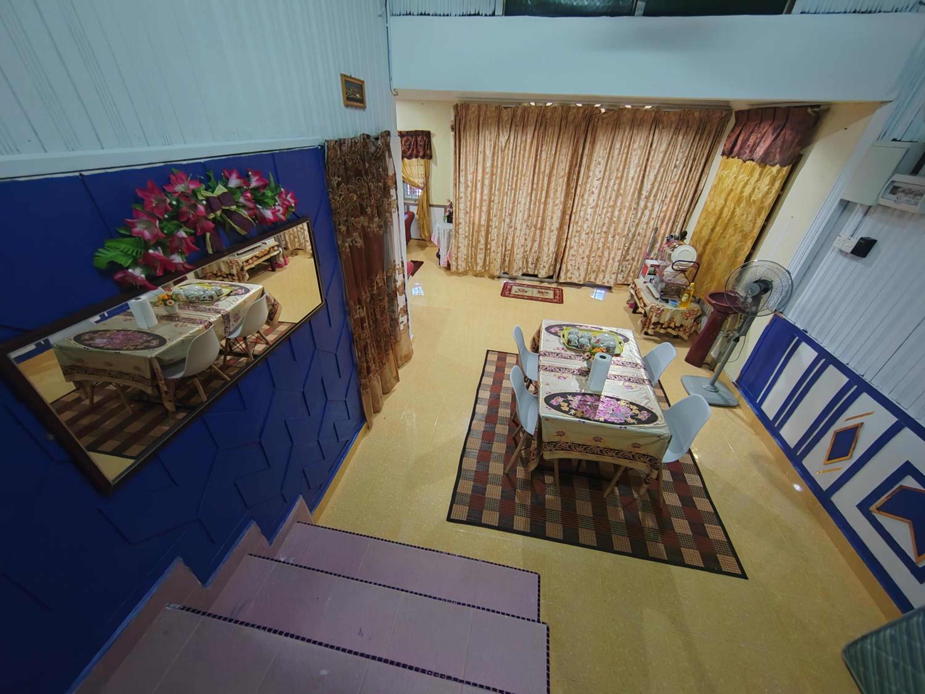Iltizam Homestay