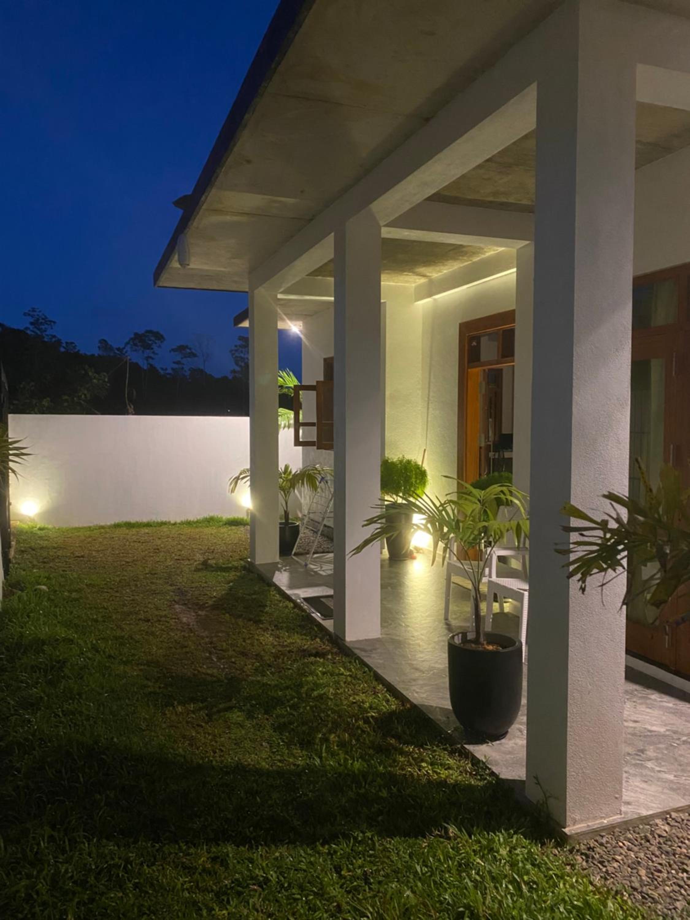 Villa Amila Induruwa Homestay