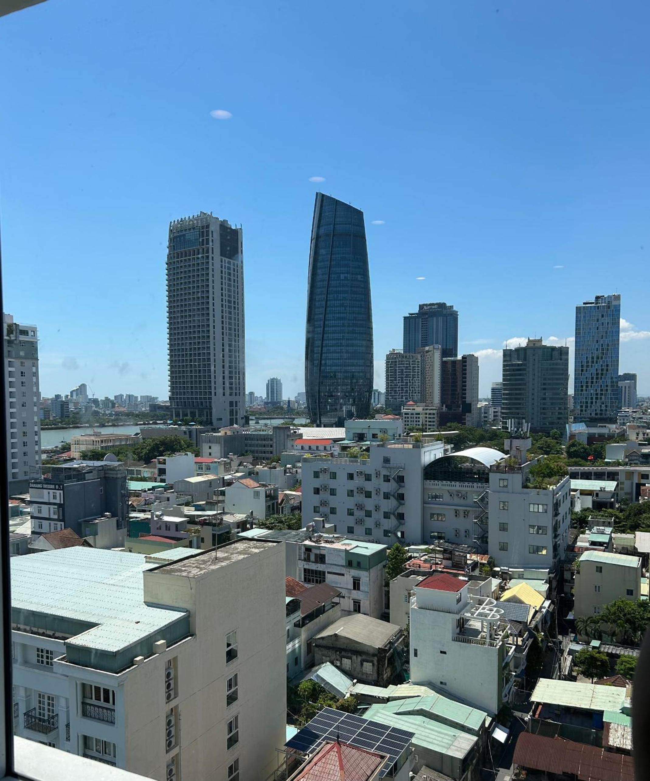 Riverside Suites