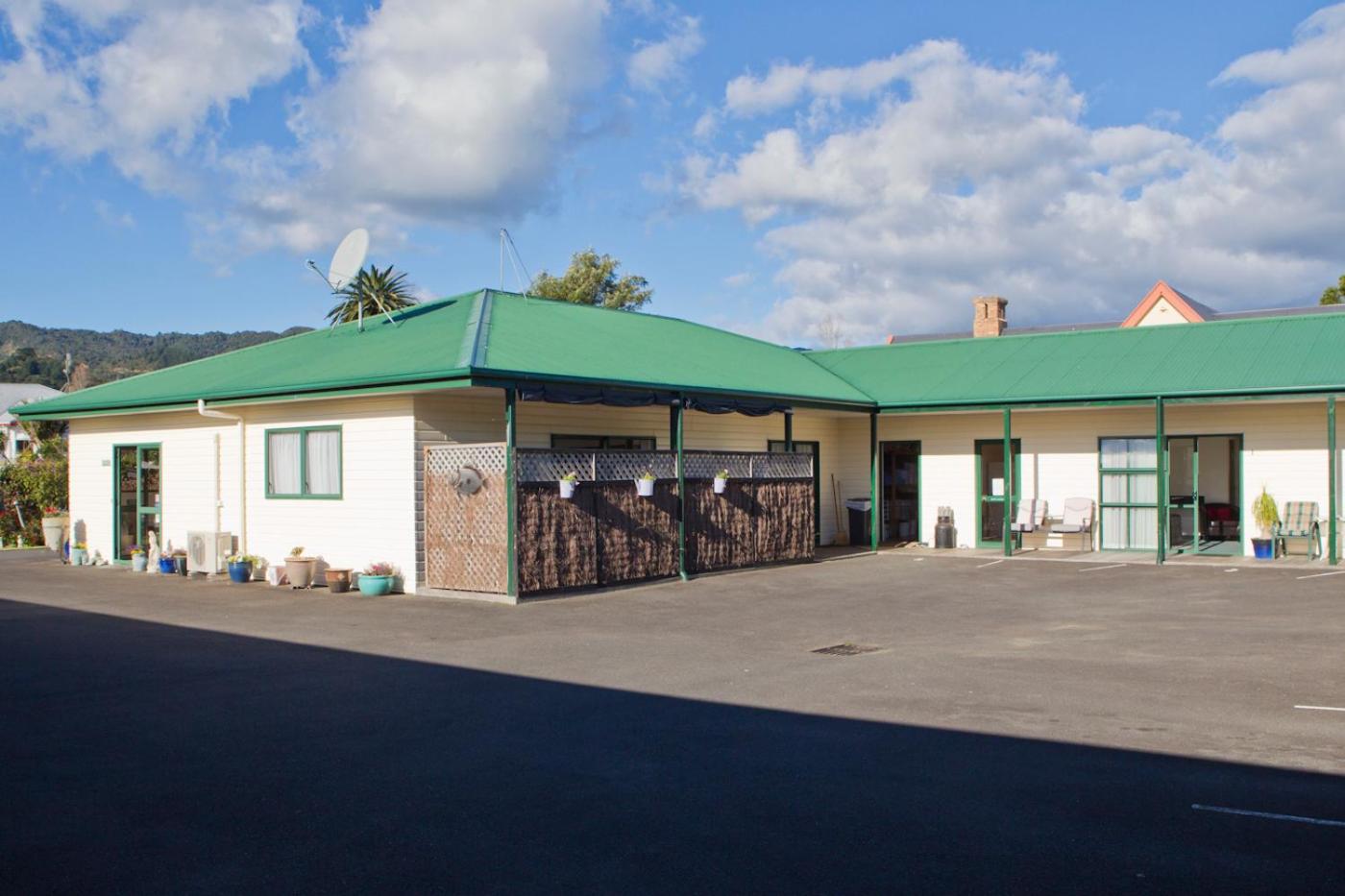Coromandel Court Motel
