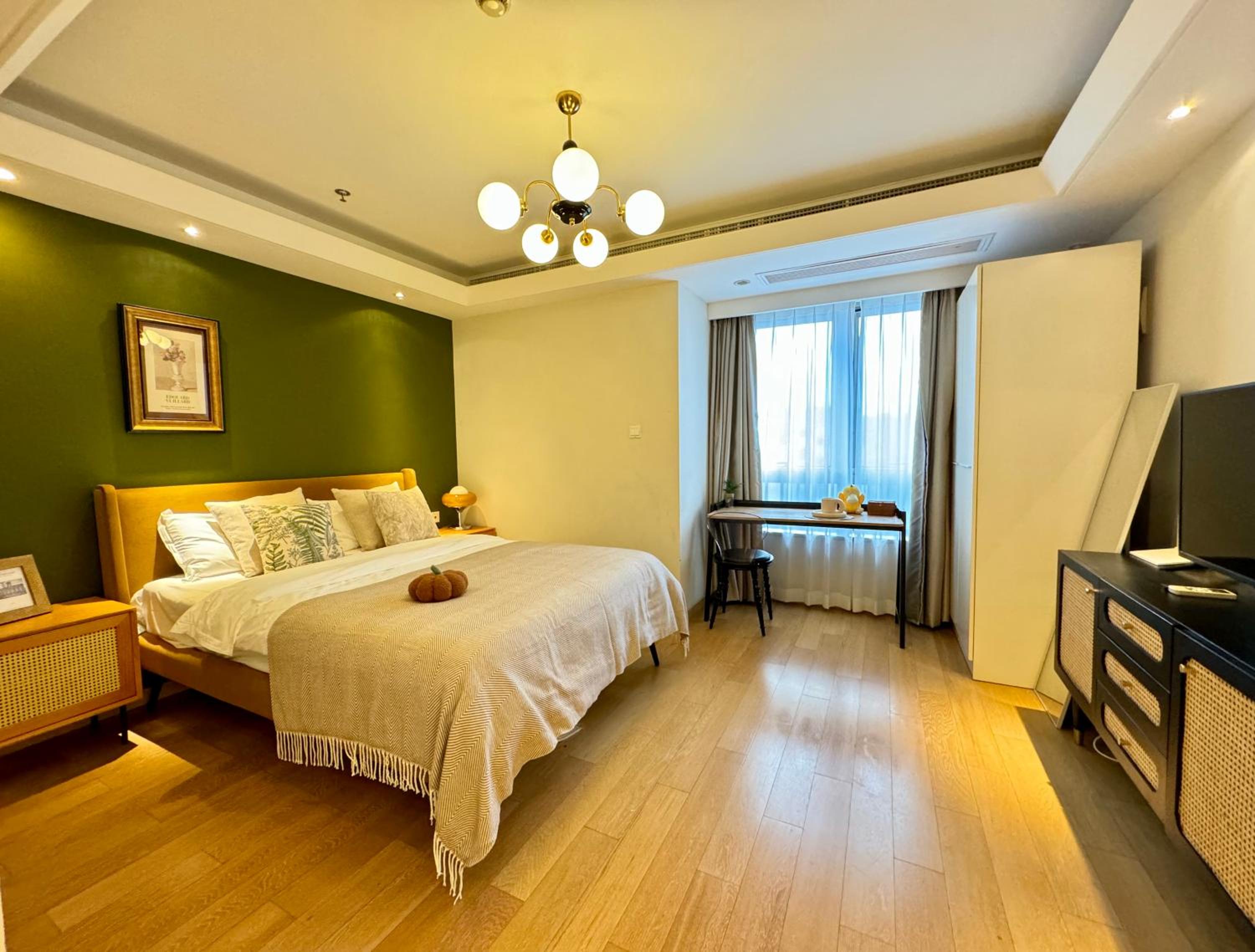 Shanghai Lerongju Boutique Apartment Metro Line 8 20meter