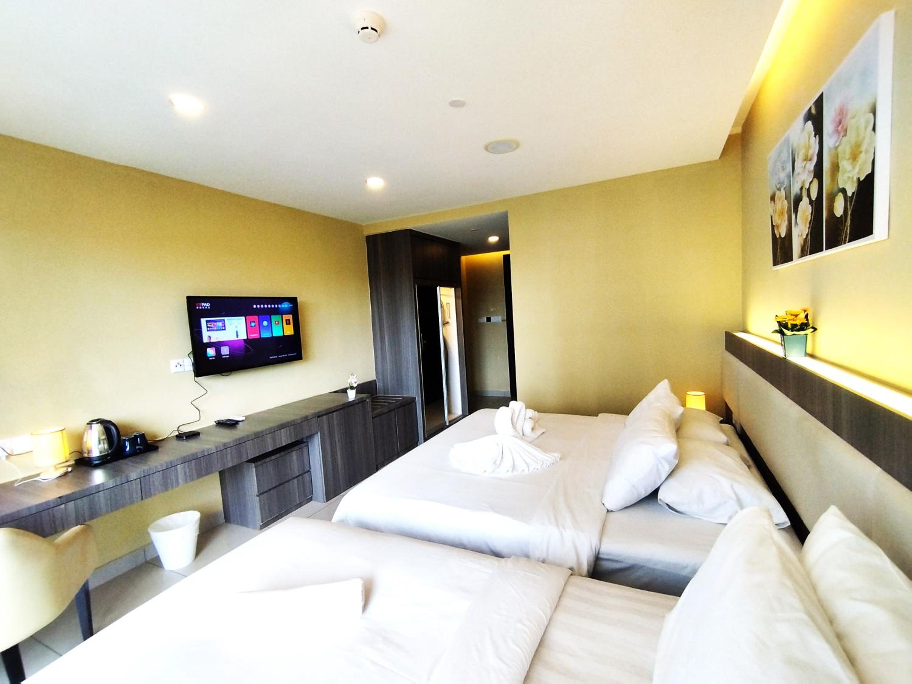Genting SmokyStayCationHut AT Ion Delemen
