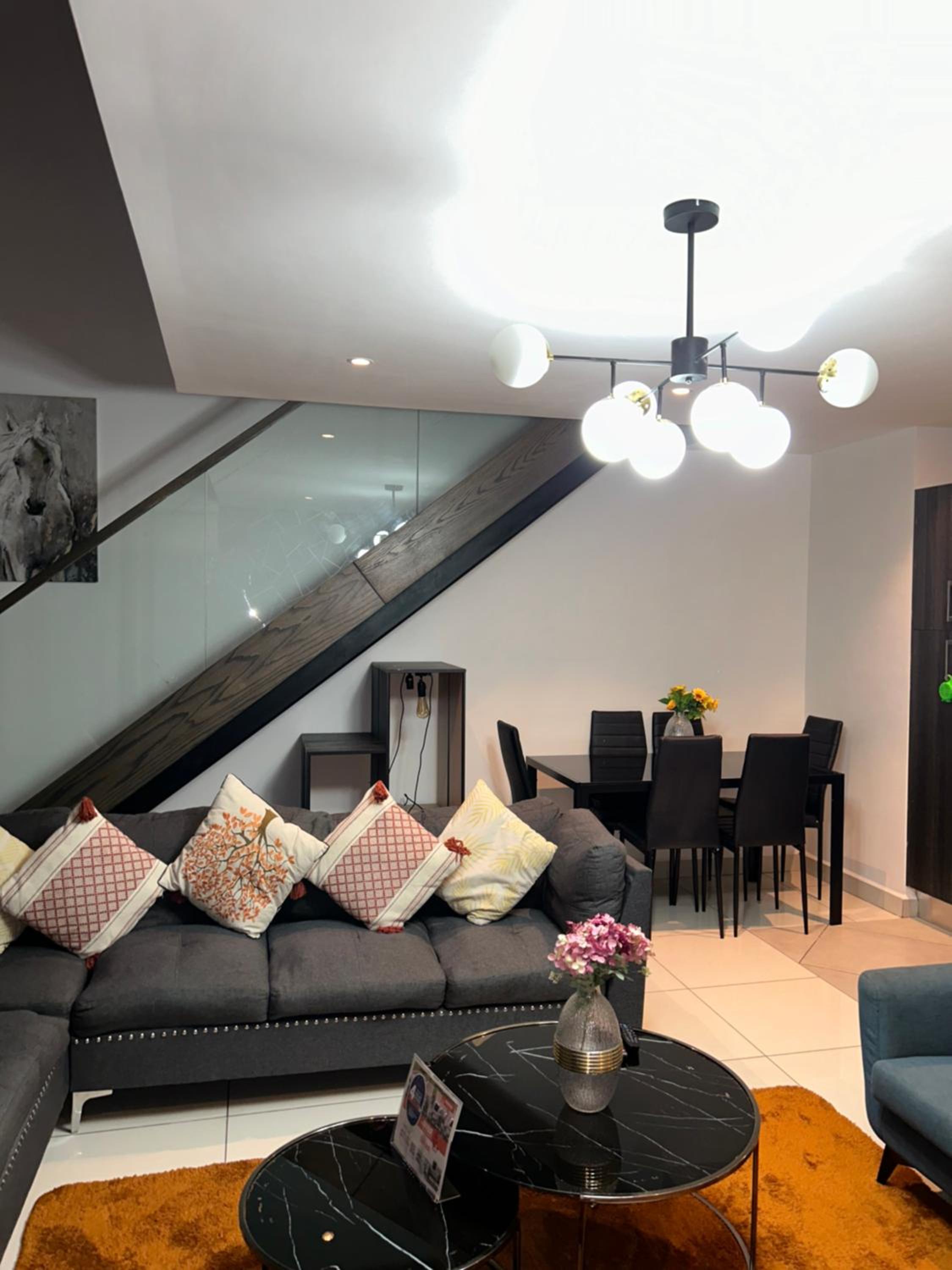 Cozy Abode by Embassy Gardens