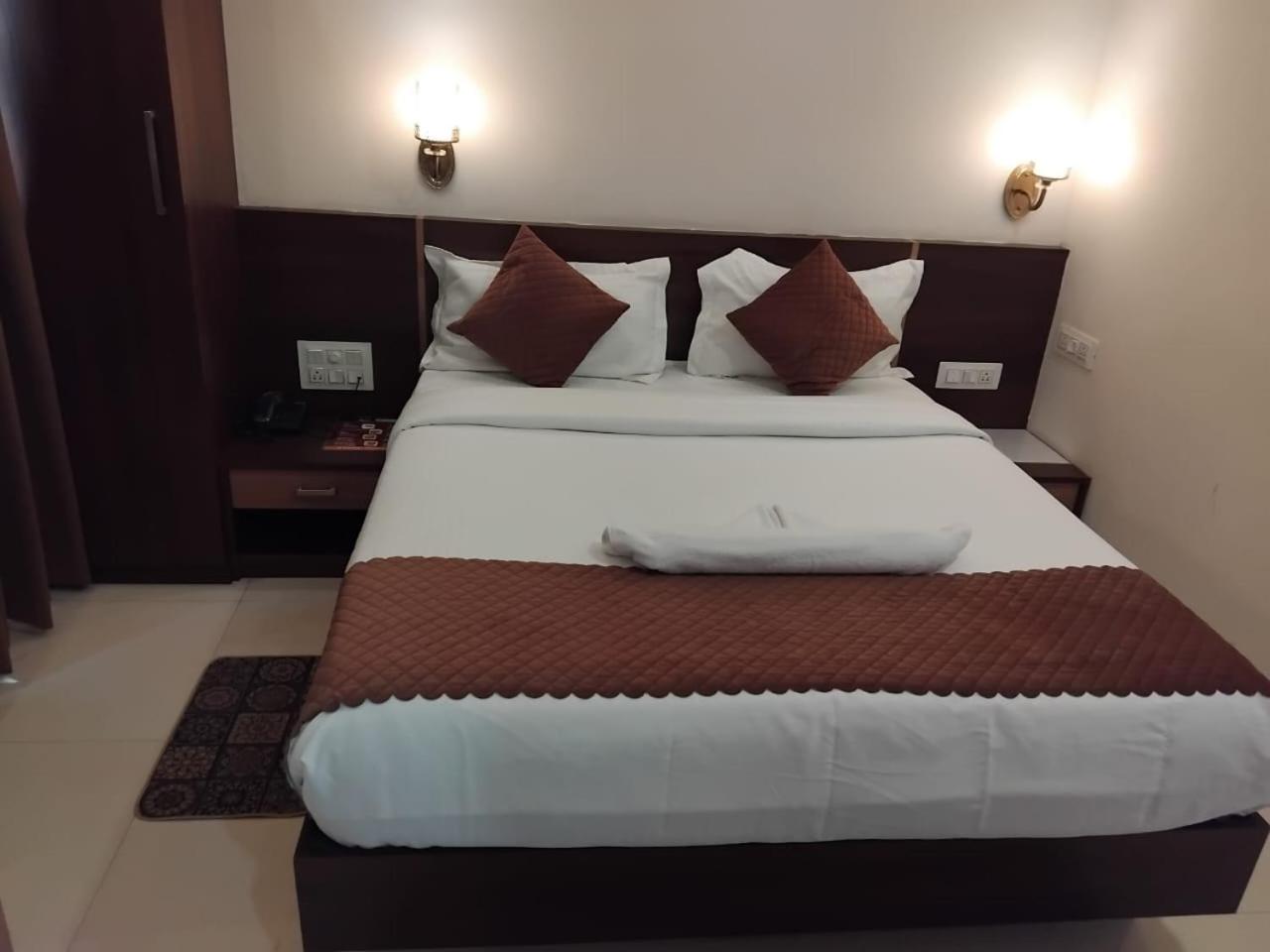 Hotel Assagao Grand