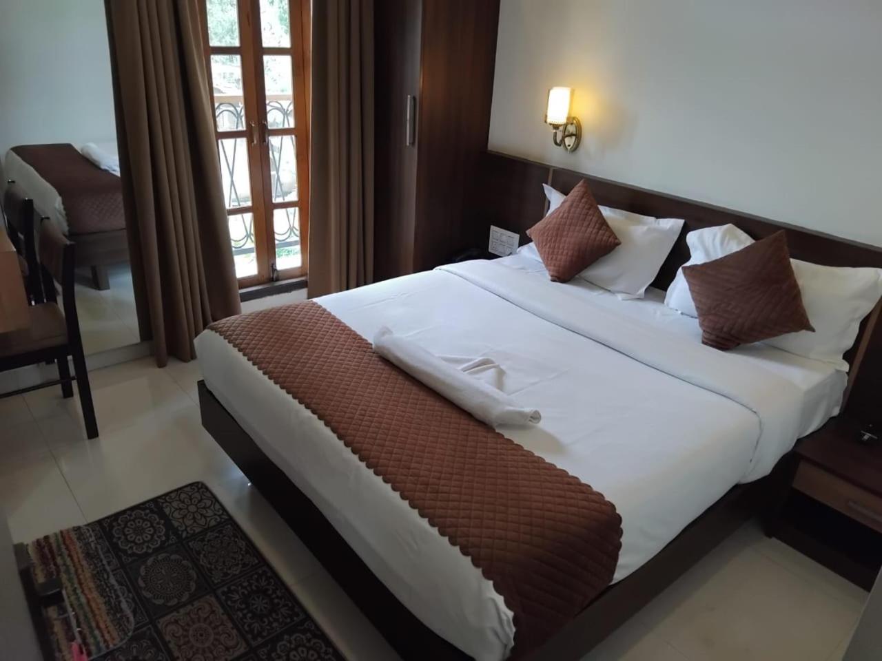 Hotel Assagao Grand