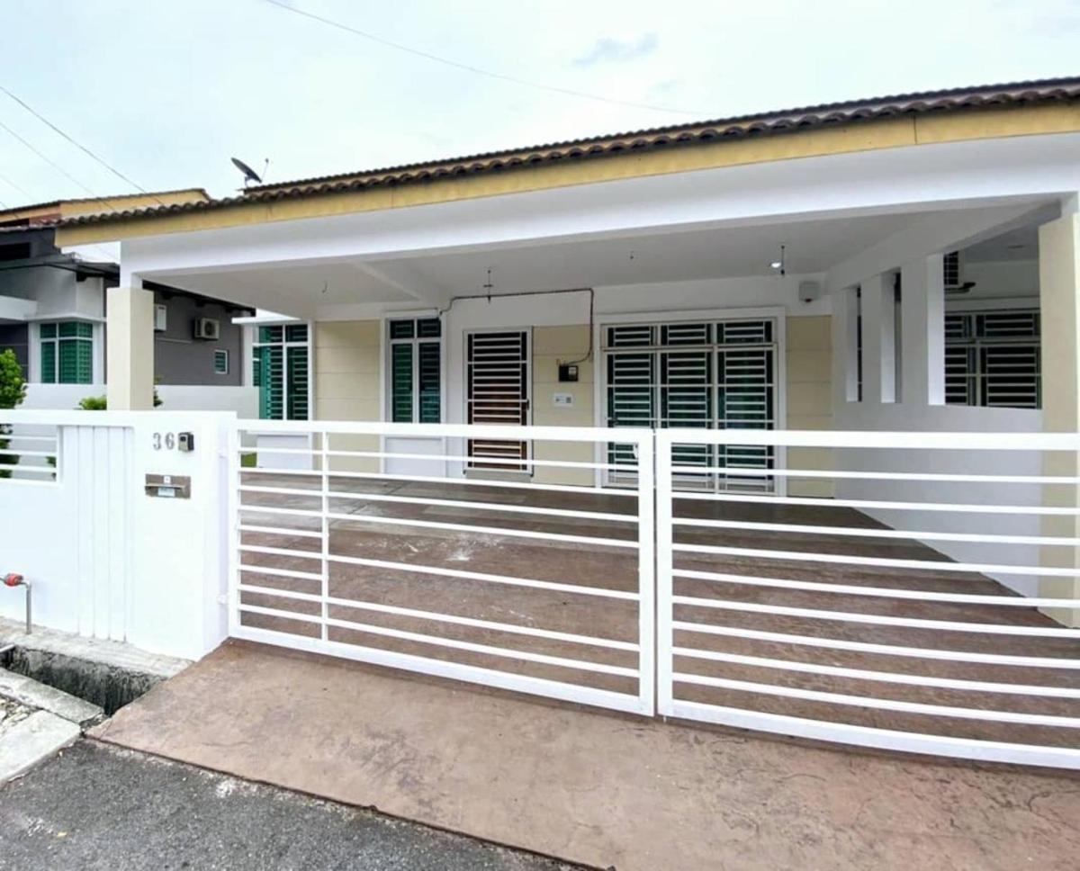 Modern COZY SINGLE STOREY HOUSE ```` ALMA JUSCO BM photo 2