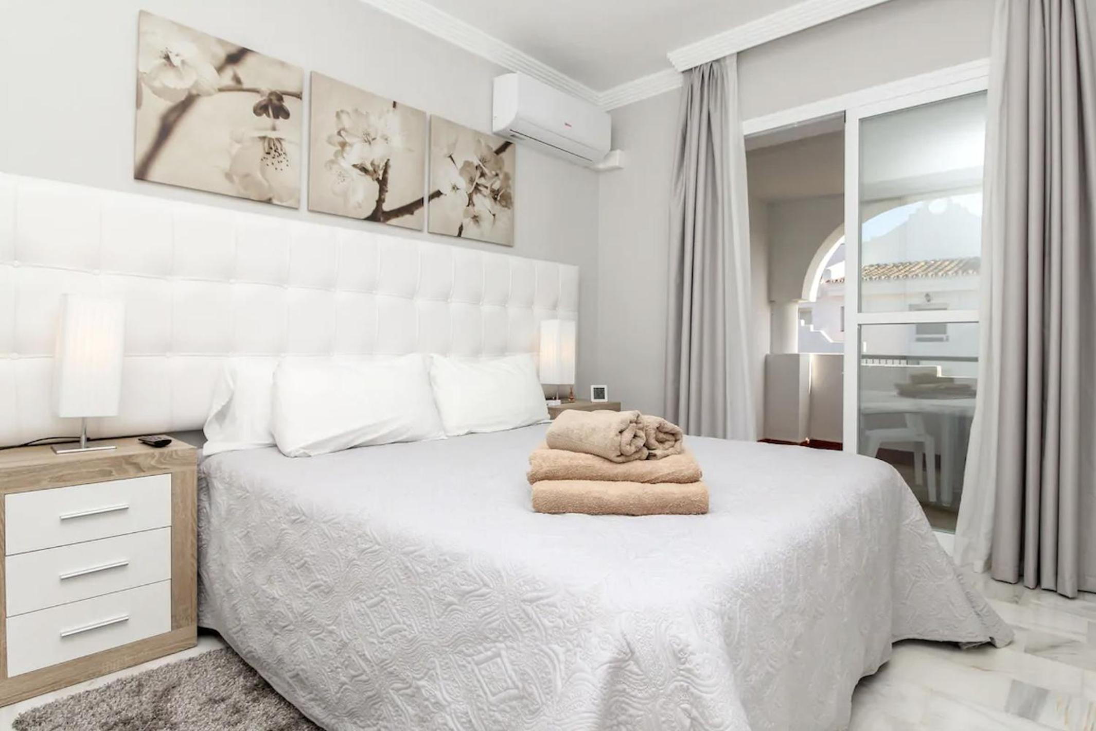 Private 2 Bedroom Flat in VIME La Reserva de Marbella view 3