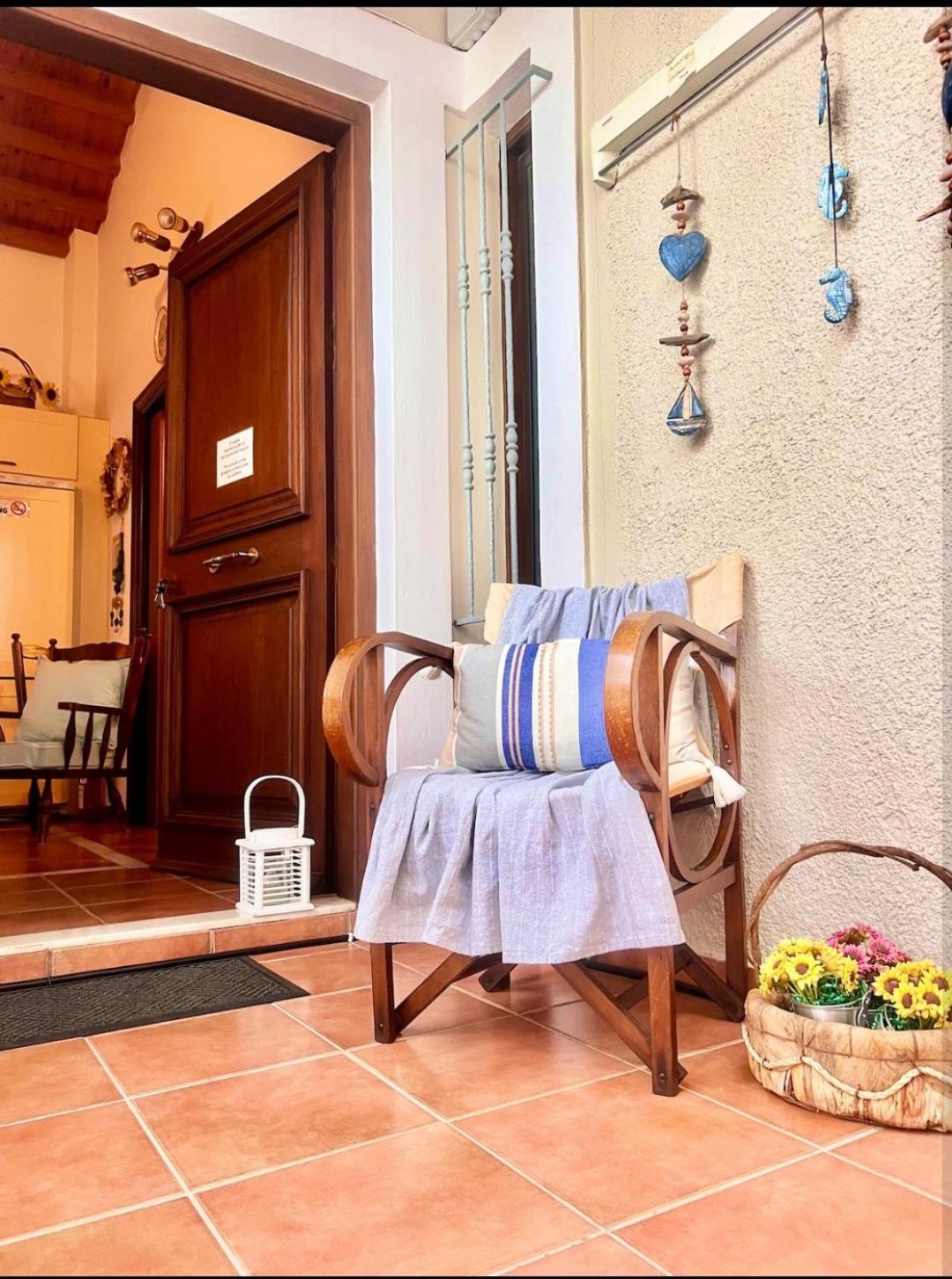 Alexjean cosy apartment close to beach and Dapia