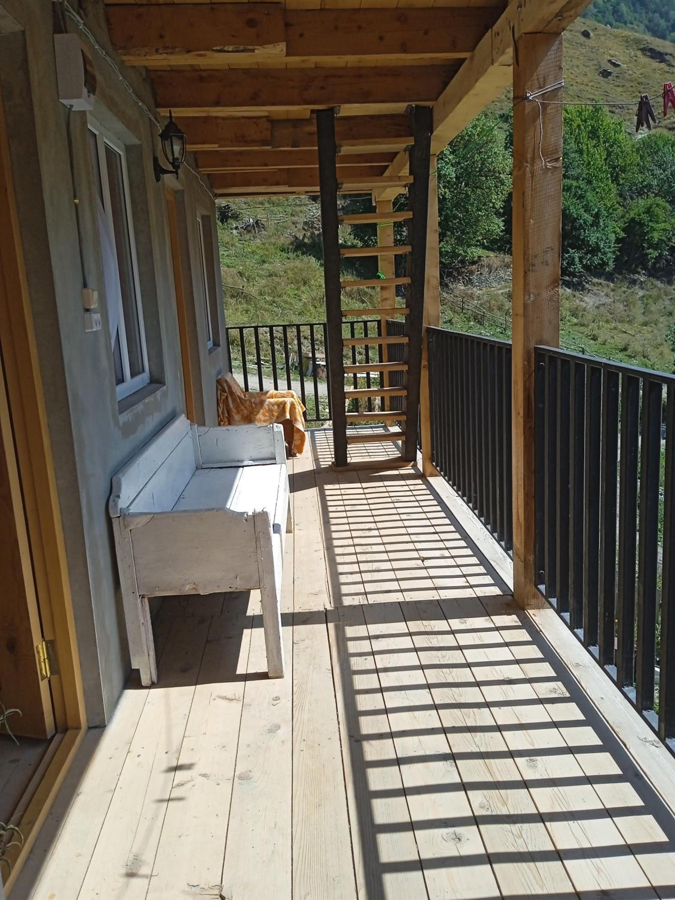 Elos Guesthouse