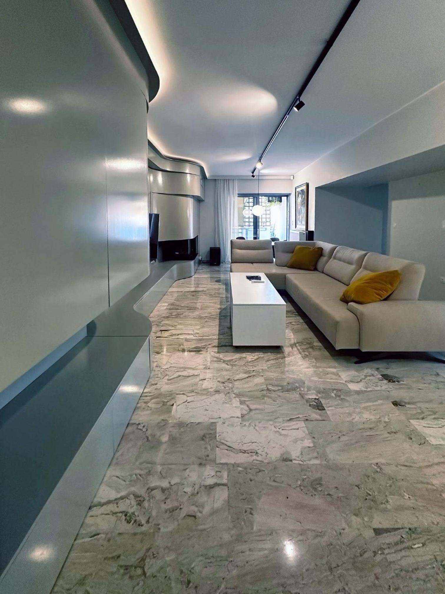 Seaside Charming Apartment in Alimos photo 4