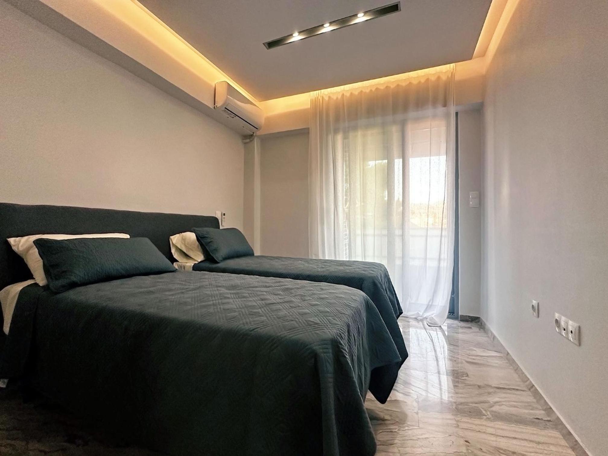 Seaside Charming Apartment in Alimos