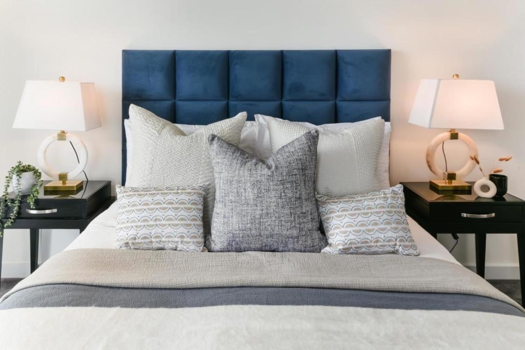 Luxury Apartment near Canary Wharf-O2-Excel-Stratford-Tower Hill-Bank-London Bridge-Bond street