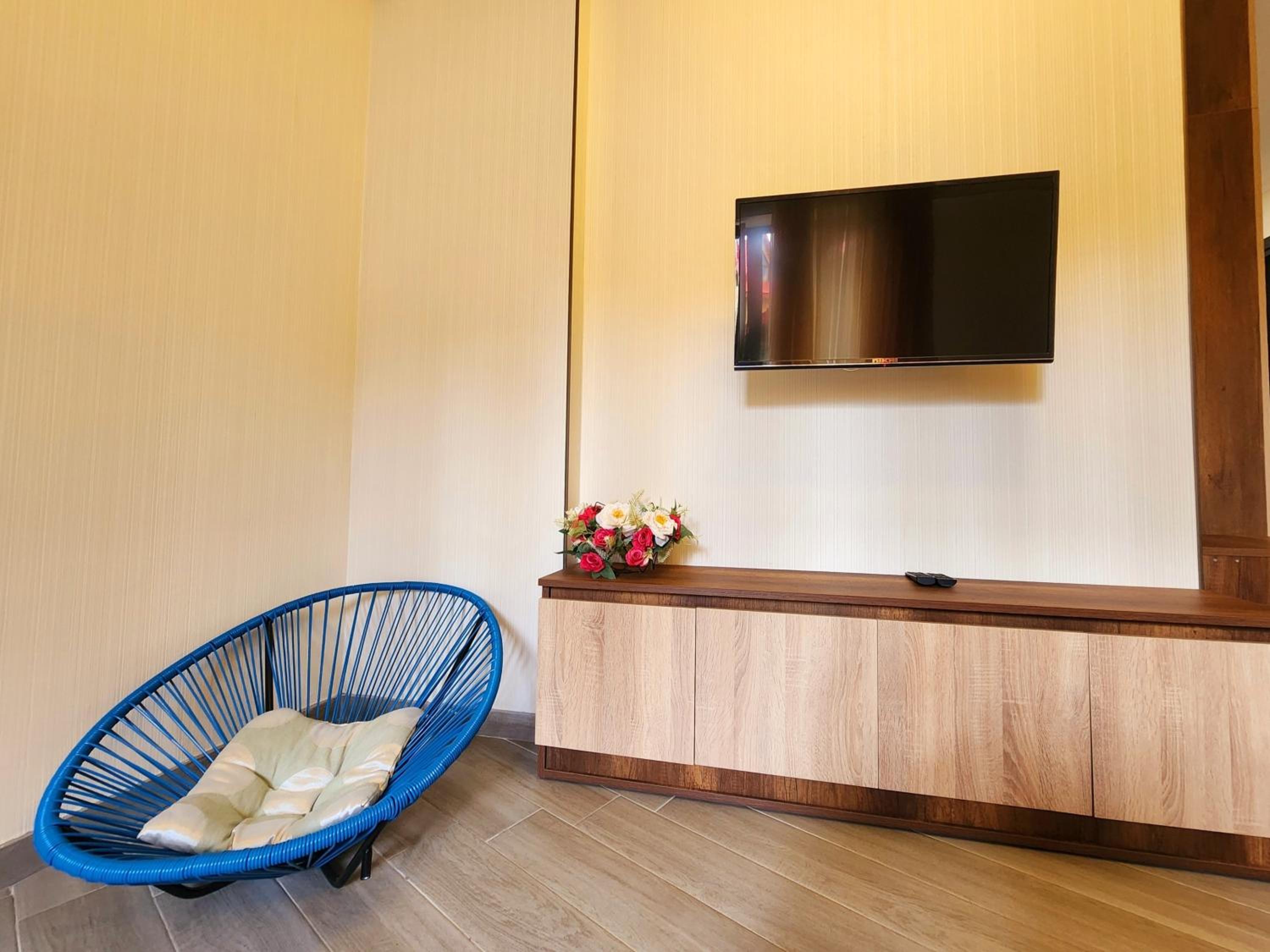Eco Village 6 Luxury Apartment view 4