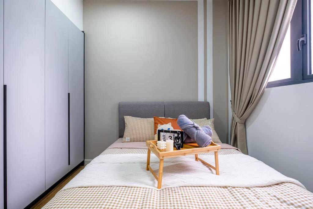 The Rest Nest Modern M Vertica 4BR Infinity Pool