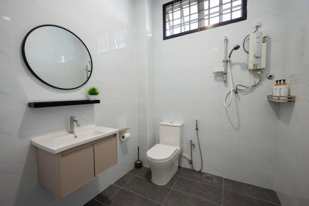 New Muji Villa-NearBeach-PoolTable-Golf-BBQ-Coway