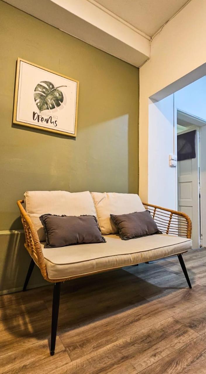 Cosy F2 meublé Soa by le Manchy view 3