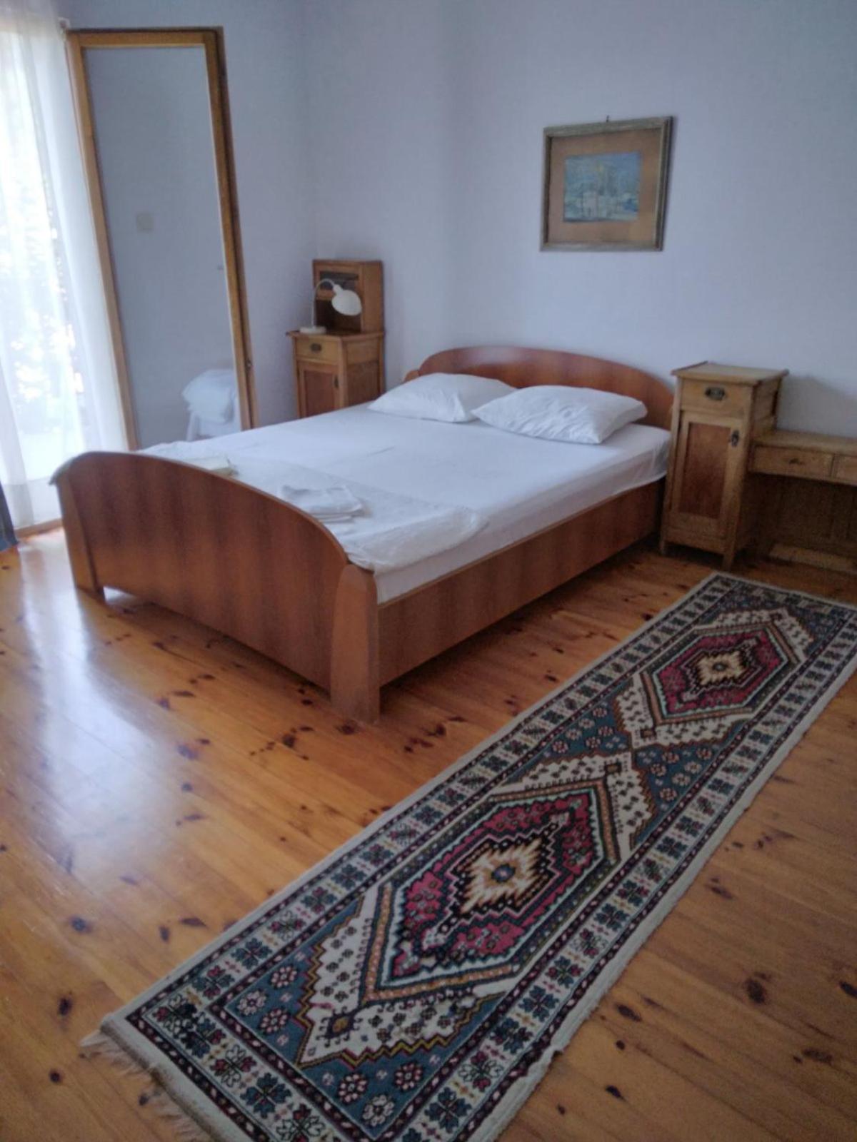 Apartments Markovic Sutomore