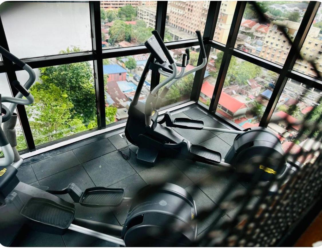 2BR OR 3BR Wonderful Homestay at Urban Suite BY LJ PULSE photo 4