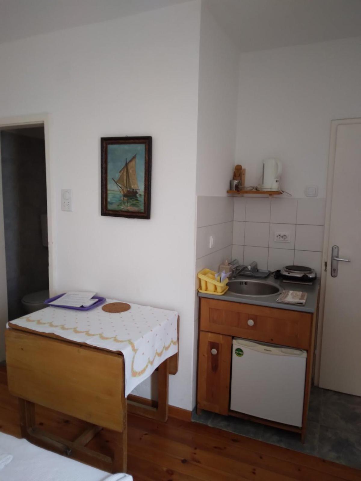 Apartments Markovic Sutomore