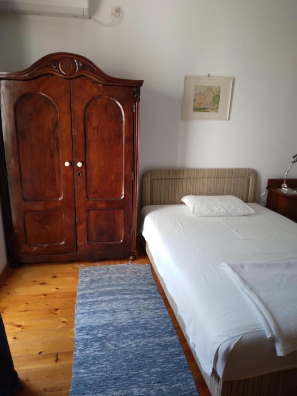 Apartments Markovic Sutomore