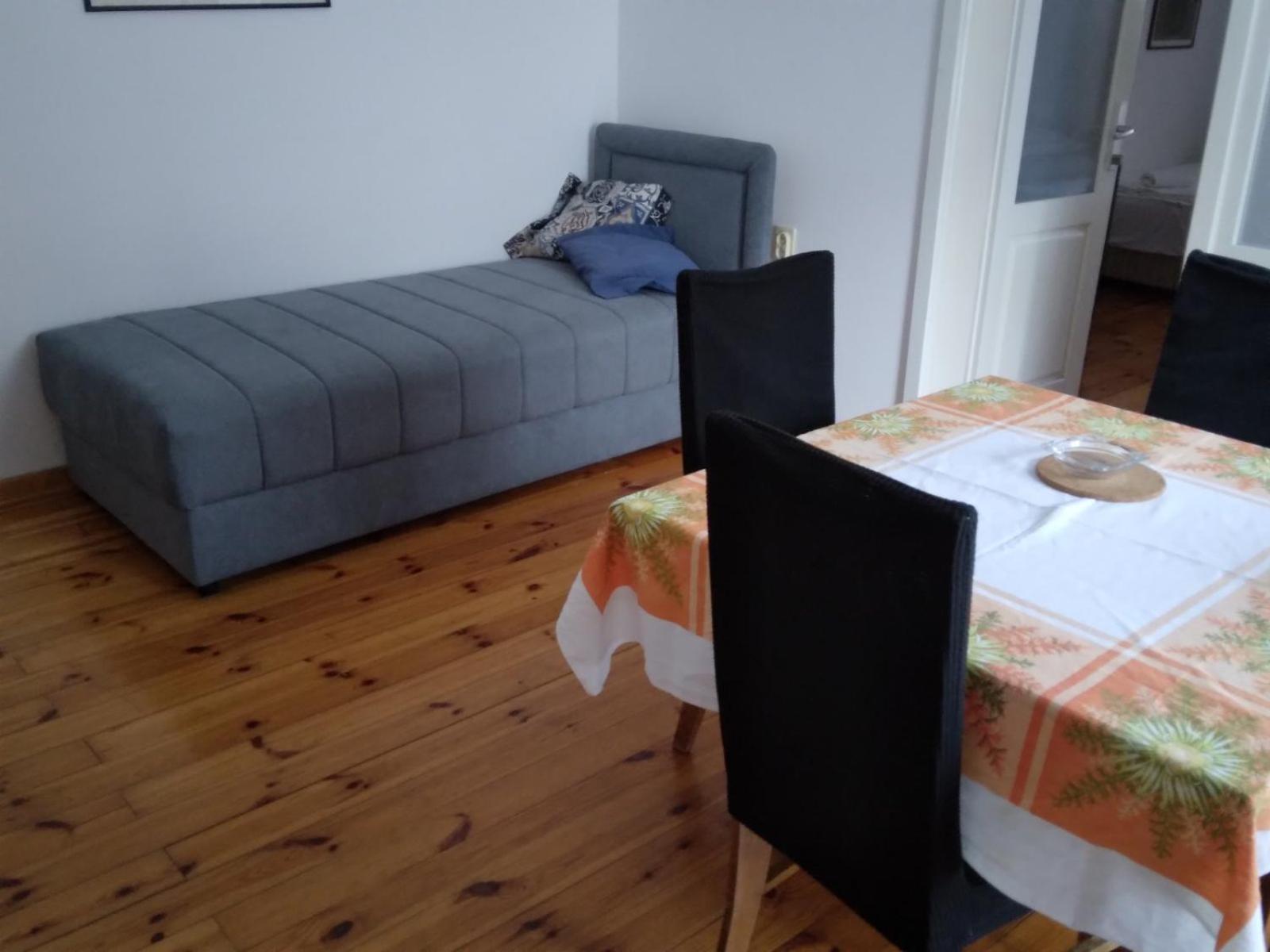Apartments Markovic Sutomore