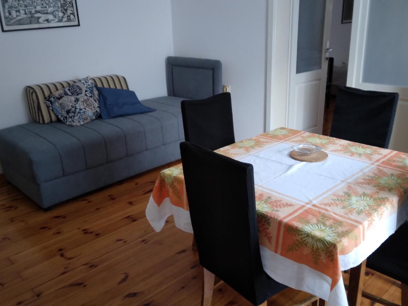 Apartments Markovic Sutomore