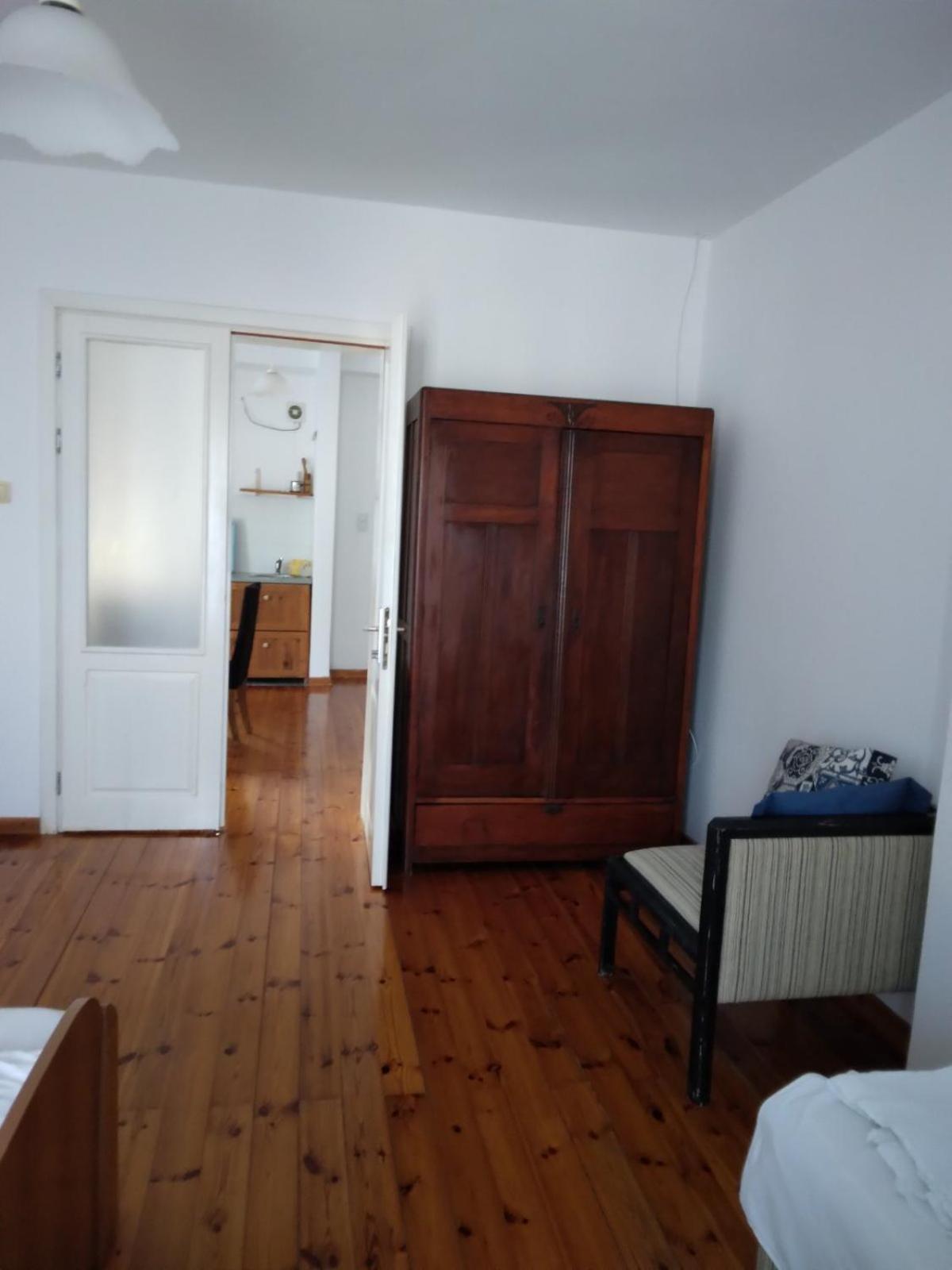 Apartments Markovic Sutomore
