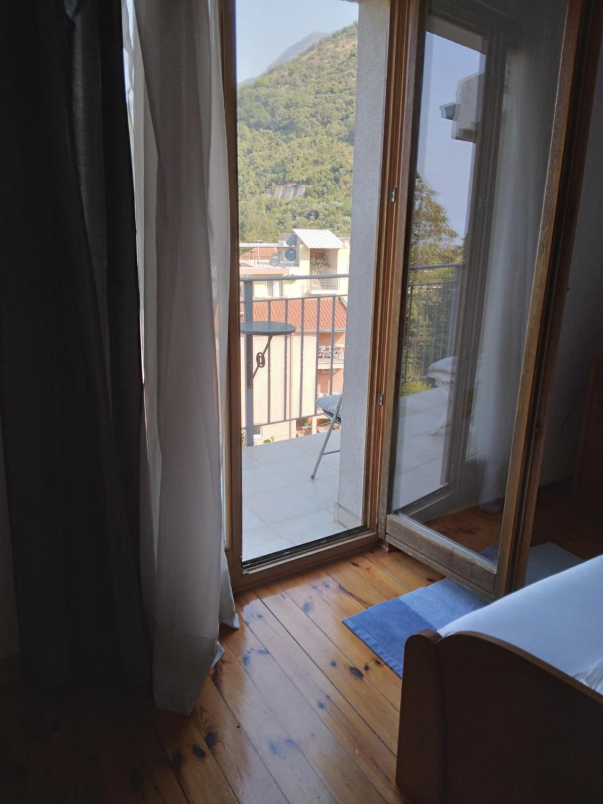 Apartments Markovic Sutomore