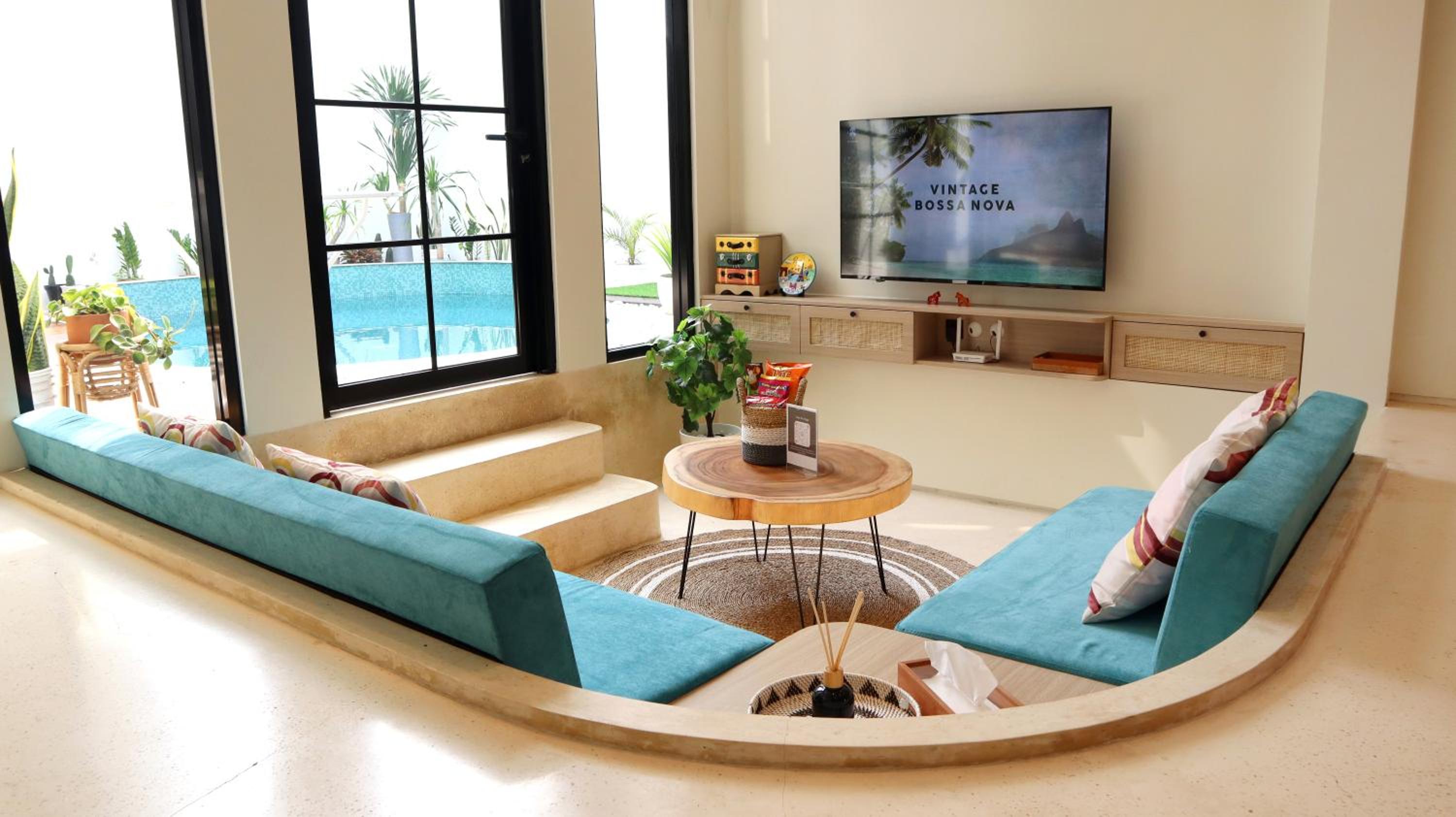 Casa de Jingga - KBP with Aesthetic Pool, Fun for Family & Friends, Near Whoosh High Speed Train view 4