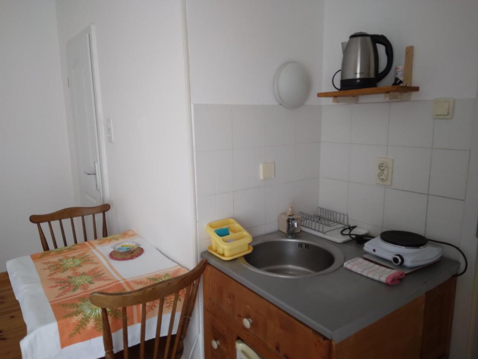 Apartments Markovic Sutomore