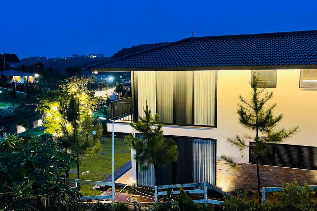 Pine Villa