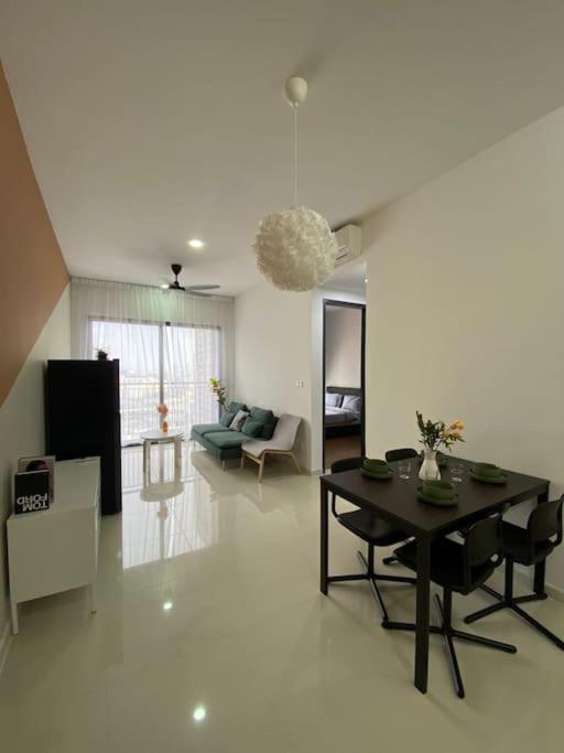 Sunway Velocity Two, Kuala Lumpur By De Harlequins Suite
