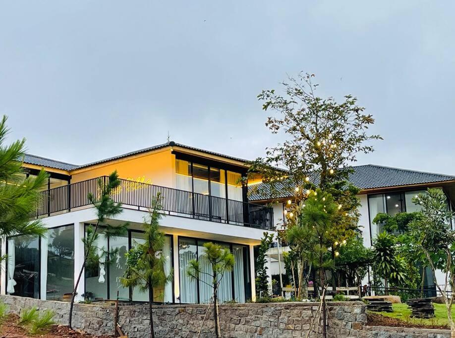 Pine Villa