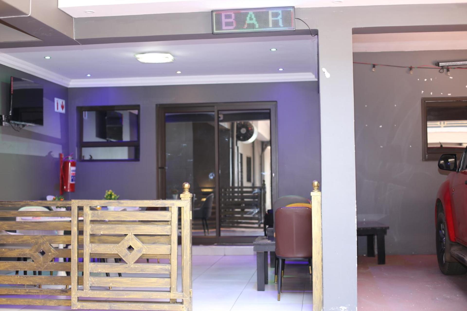 Ekuthuleni Guest House Benoni