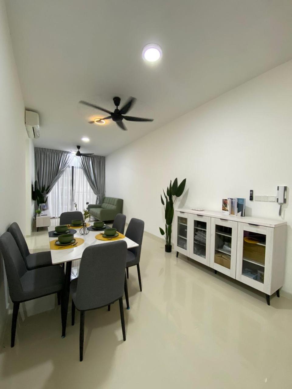 Sunway Velocity Two, Kuala Lumpur By De Harlequins Suite