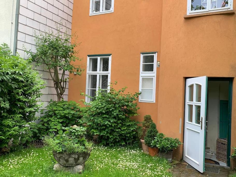 Villa guest suite near Vienna