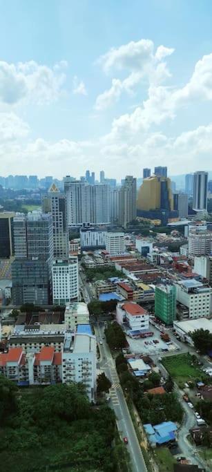 Kuala Lumpur skypool 2bed with balcony