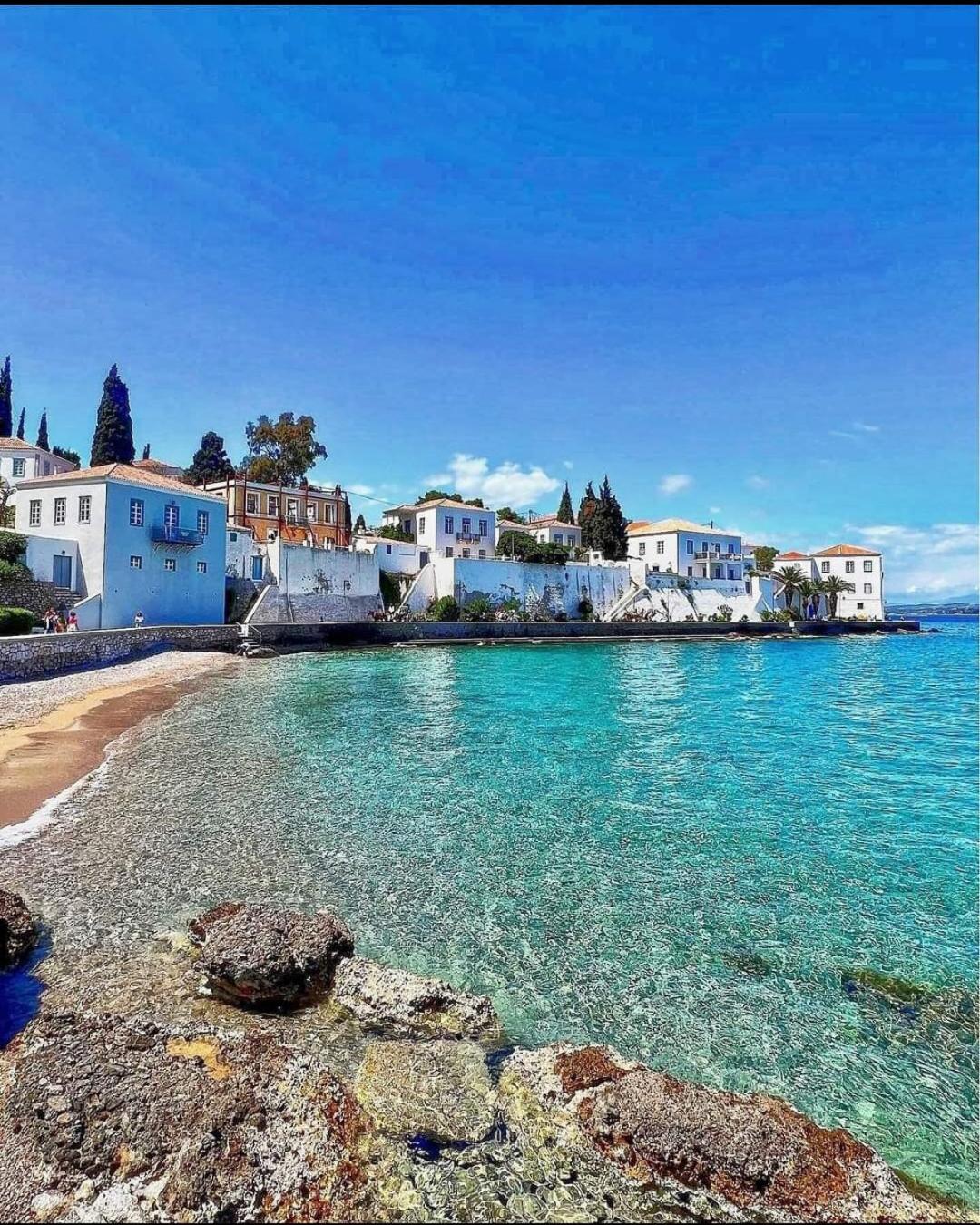 Alexjean cosy apartment close to beach and Dapia