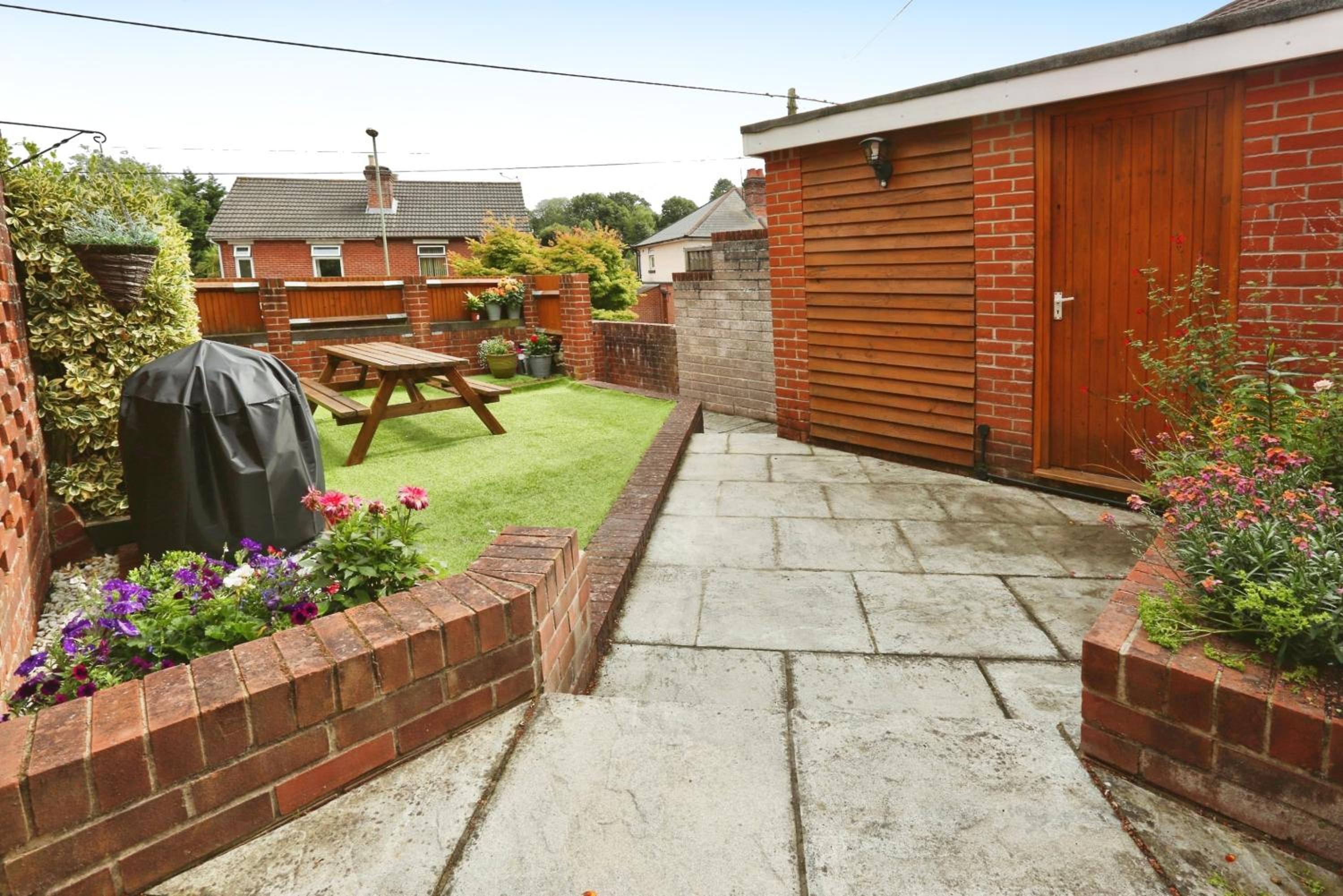 Quirky bungalow with character features