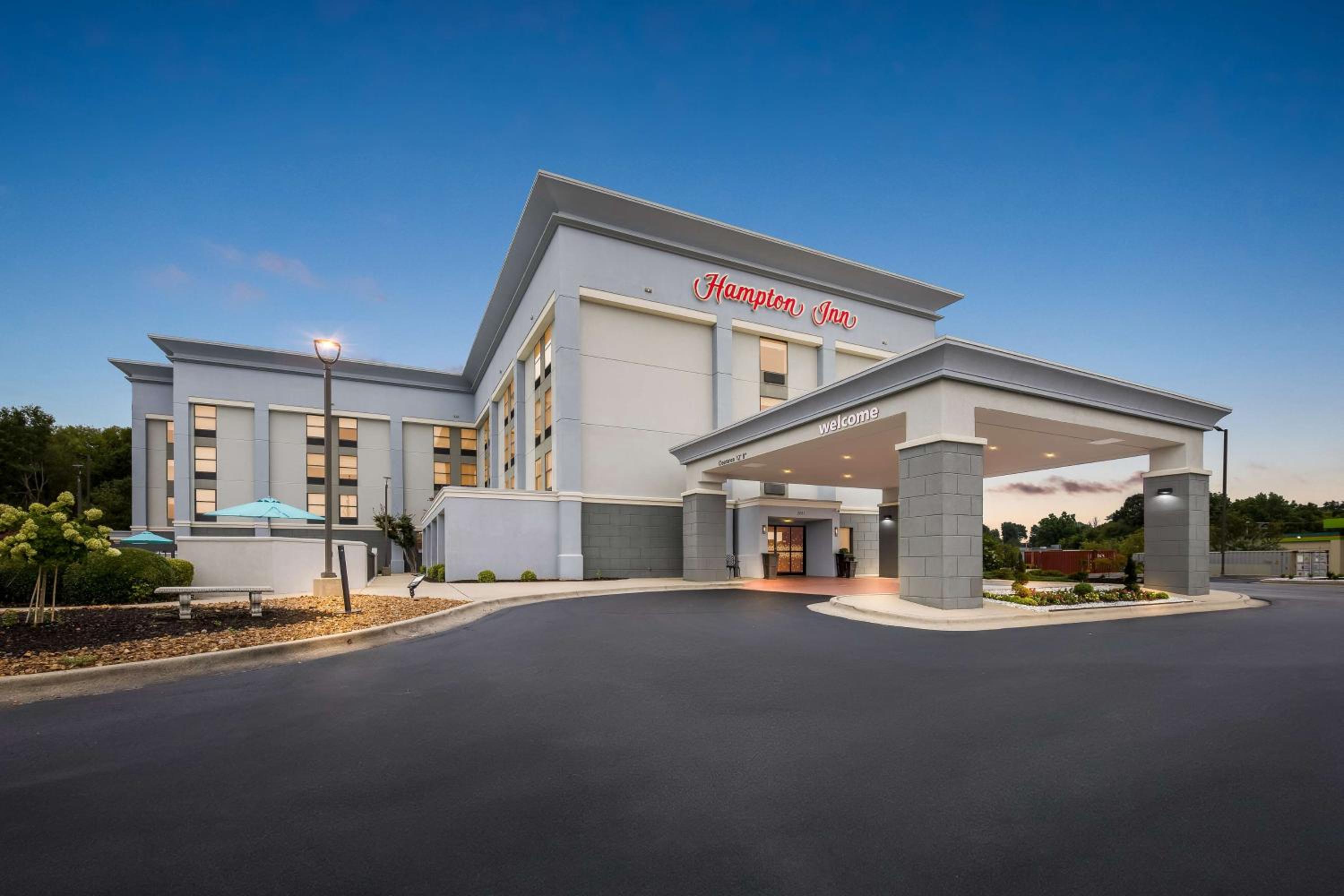 Florence Vacations - Hampton Inn Florence Midtown near University of North Alabama - Property Image 1