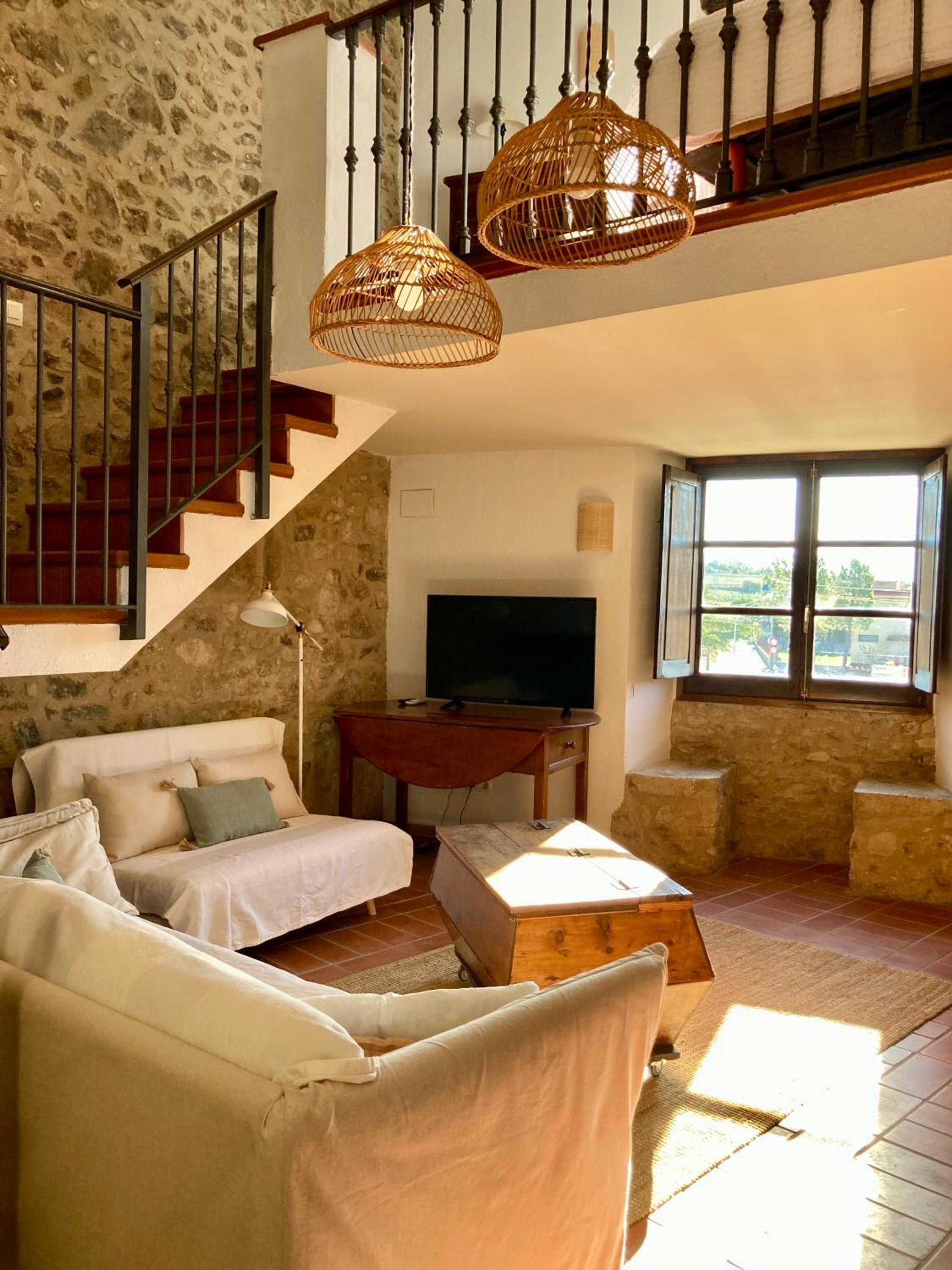 Stone House in Wine Territory