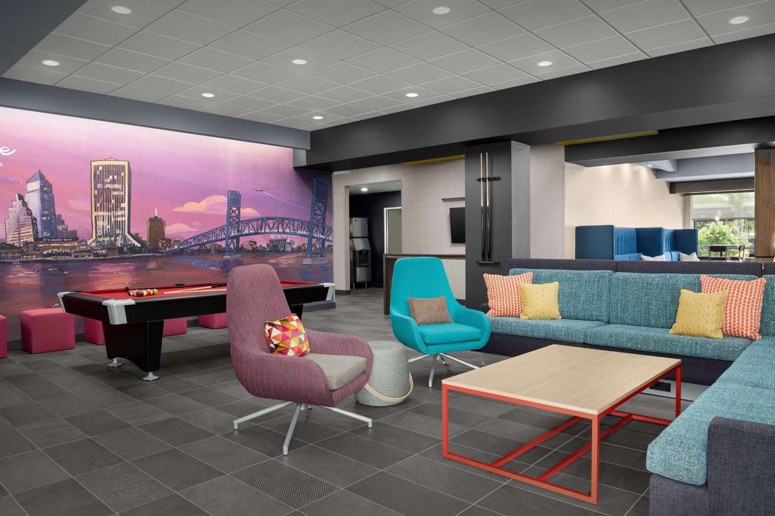Jacksonville Vacations - Tru By Hilton Jacksonville Airport - Property Image 30