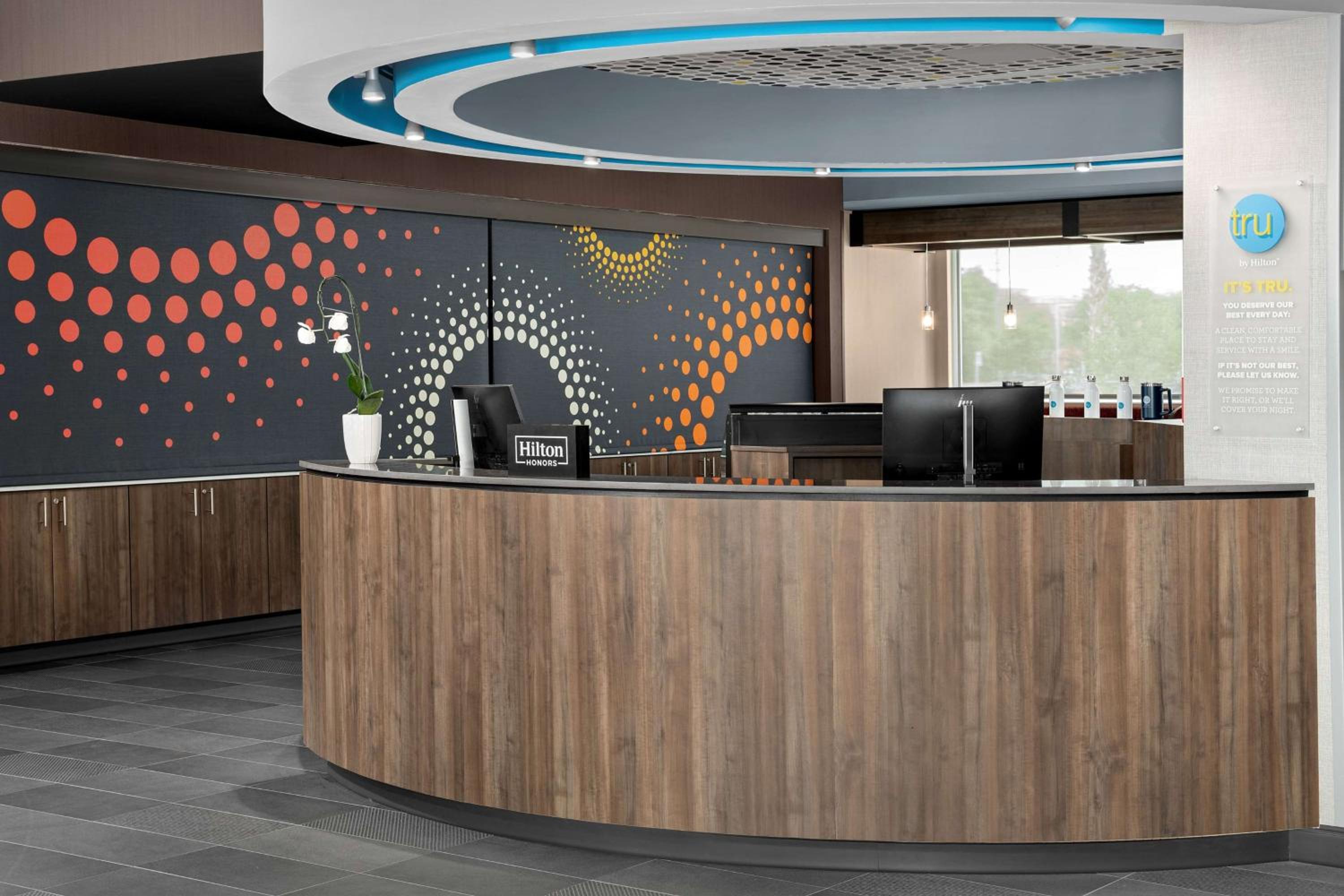 Jacksonville Vacations - Tru By Hilton Jacksonville Airport - Property Image 31