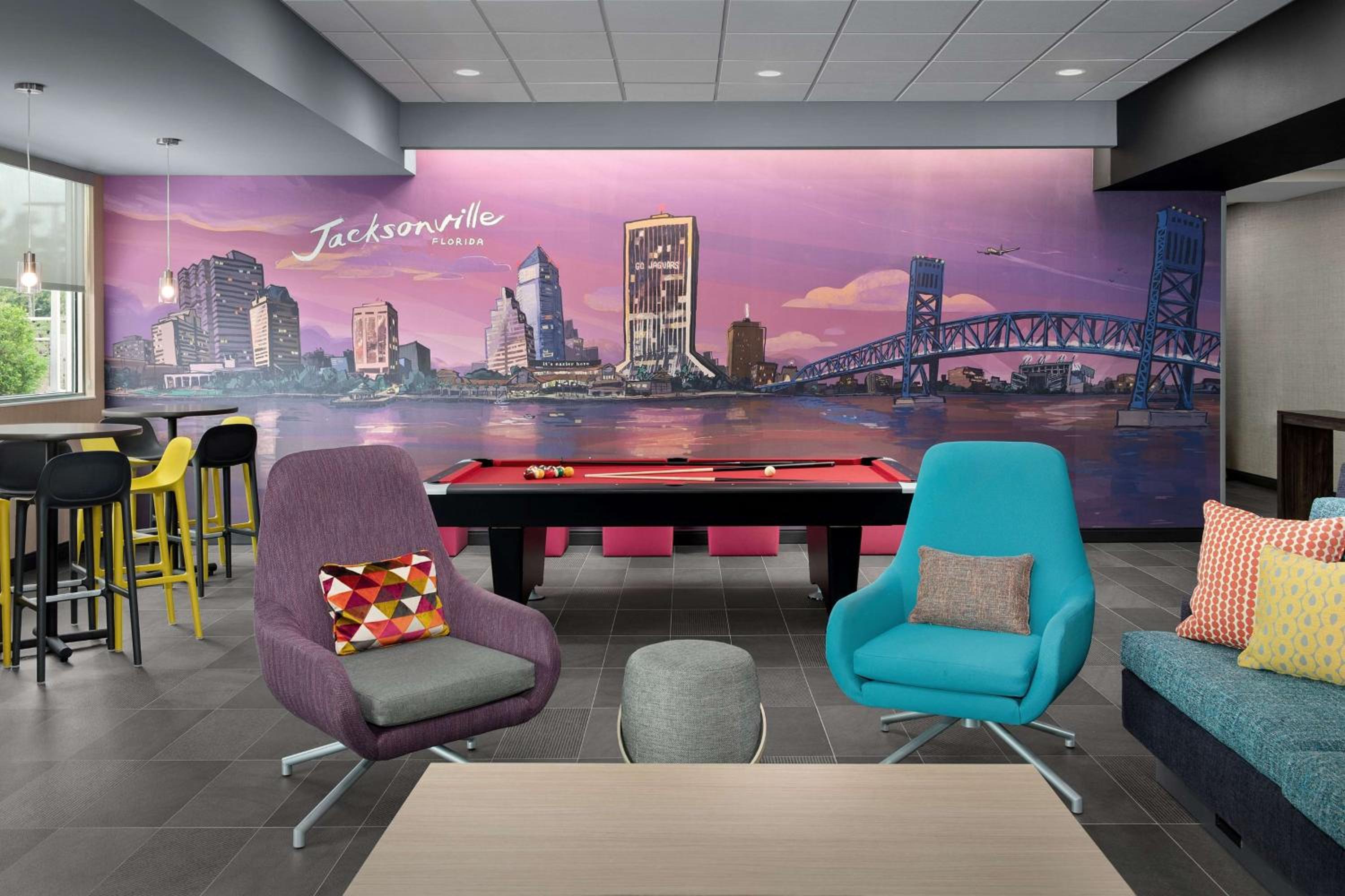 Jacksonville Vacations - Tru By Hilton Jacksonville Airport - Property Image 35